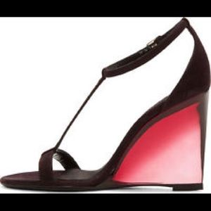 Burberry Runway acrylic wedge Sandals💜💜💜💜